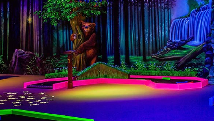 Glowgolf minigolfpaketti suupisteilla jopa 5:lle Pärnu OKOK:ssa -47%