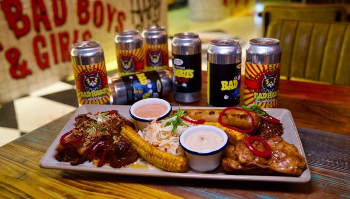 Blogi Įpročiai restorano viliojantis mėsos pasirinkimas dviem su gėrimais