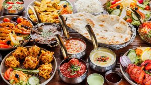 India maitserännak kahele koos pudeli veiniga restoranis Chakra –40%