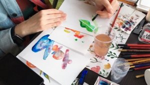 Privaatne akvarelli töötuba Kadri Veisner stuudios