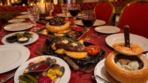 Restoran Troika menüü Tallinna Raekoja platsil -50%