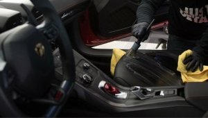 Thorough car chemical cleaning at Autolion car wash -40%