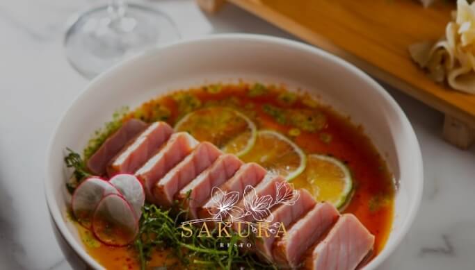 3-käiguline maitseelamus restoranis Sakura