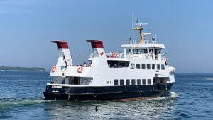 Meeleolukas laevasõit ja päev Naissaarel kogu perele