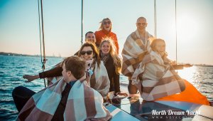 Sõit luksusjahiga ning rikkalik õhtusöök restoranis Kalevi Jahtklubi