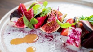 2-ух уровневое специальное предложение ресторана Trof&eacute; в старом городе Таллина