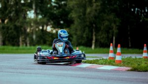 Kardisõit FK Keskuse välikardirajal