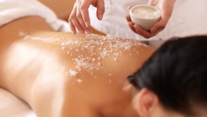 Лавандовое телесное обслуживание с скрабом и массажем в салоне красоты Maribell