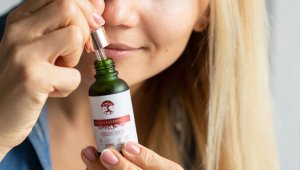 HOIA ihonhoito kypsälle iholle kauneussalongissa Siluett