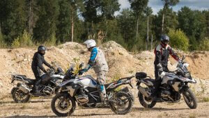 Moottoripyörän off-road-koulutus