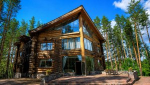 Greete palkmotell – Eesti unikaalsema ja suurima palkmaja rent seltskonnale