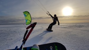 Сноусерфинг у різних місцях Естонії за підтримки Surf Center