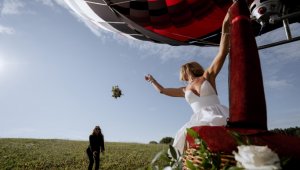 Романтичний політ на повітряній кулі для двох – незабутня пригода в небі!