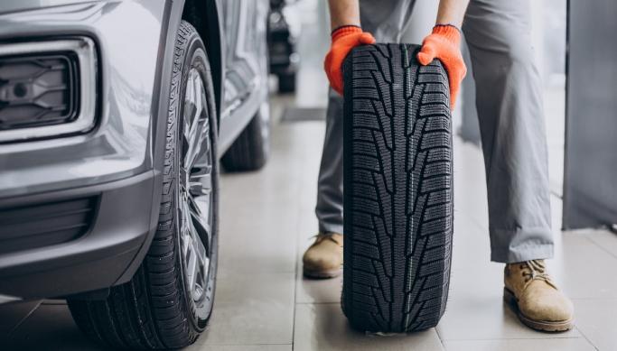 Rehvide täisvahetus koos pidurite ülevaatusega CarHunter autoteeninduses -26%