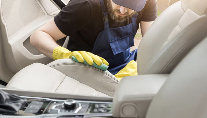 Auto salona profesionāla ādas kopšana DavMar Detailing autosalonā -61%